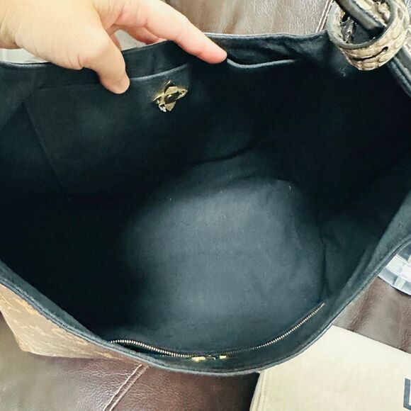 Louis Vuitton Flower Hobo Python strap - Picture 12 of 16